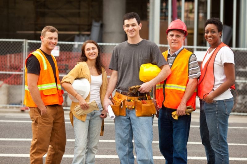 The best reasons to hire a general contractor team managment